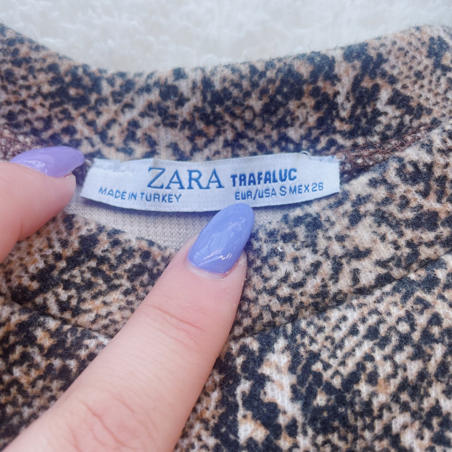 Taylor Inspired Reputation Zara Embroidered Cropped Crew - Size Small