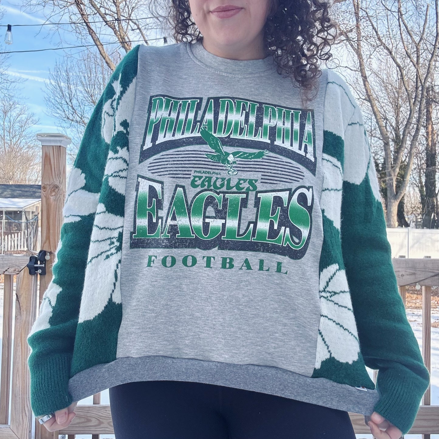 Eagles Sweater Crewneck - Size S-XL