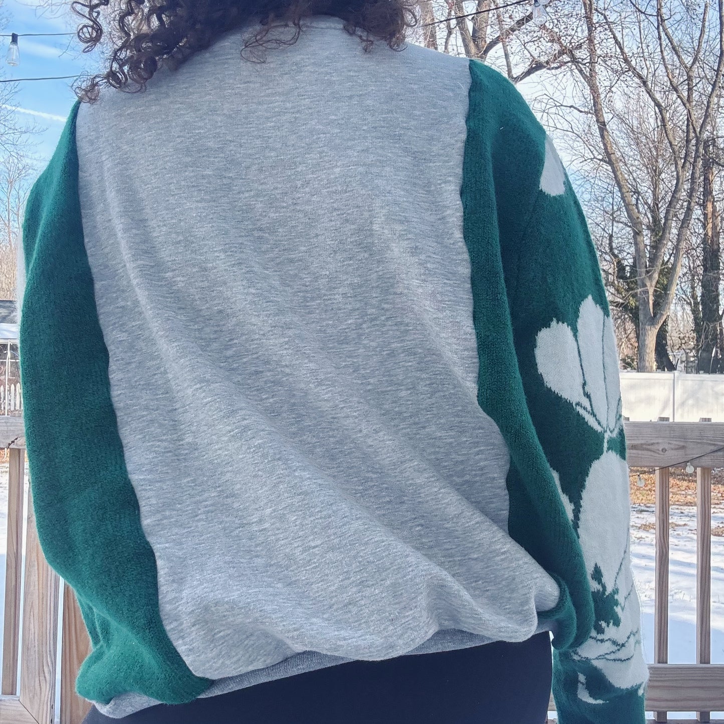 Eagles Sweater Crewneck - Size S-XL