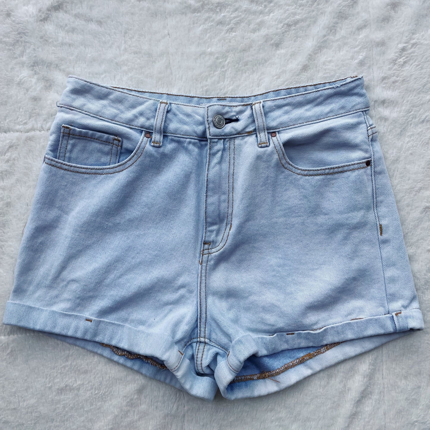 Taylor Inspired Cowboy Like Me Pacsun Embroidered Mom Jean Shorts - Size 26