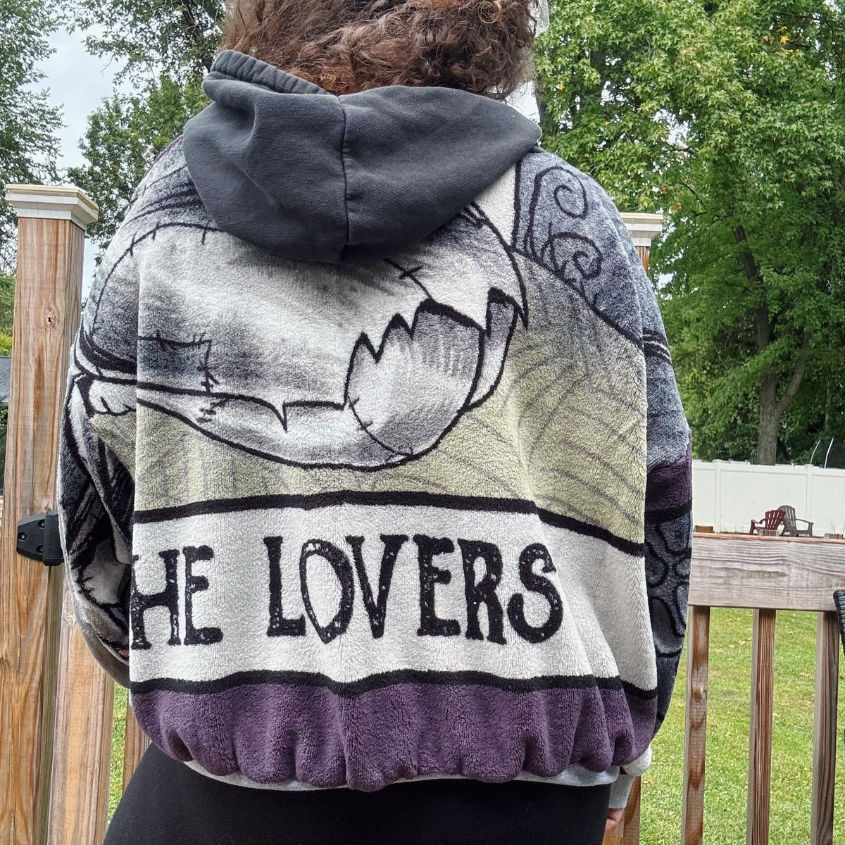 Skelly Lovers Blanket Hoodie - Size S-2XL