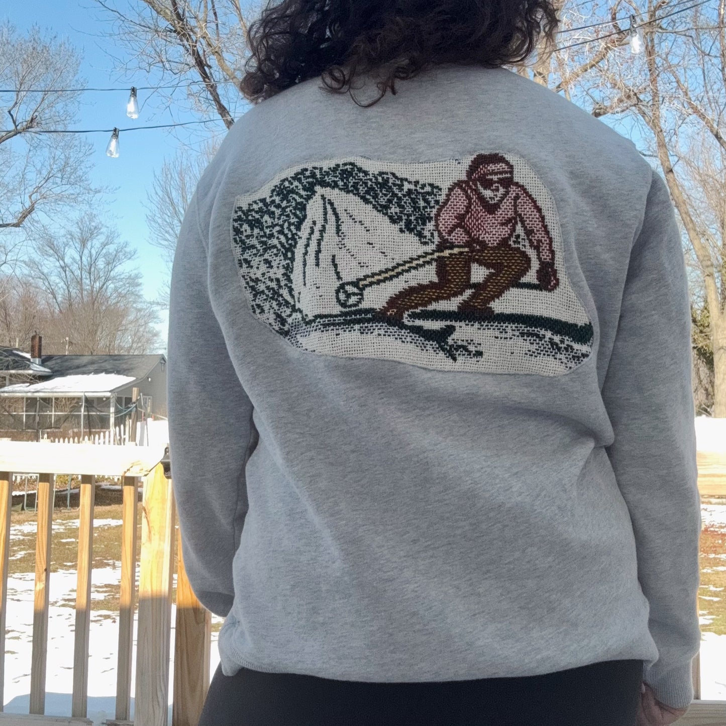 Skiier Tapestry Crew - Size XS-M