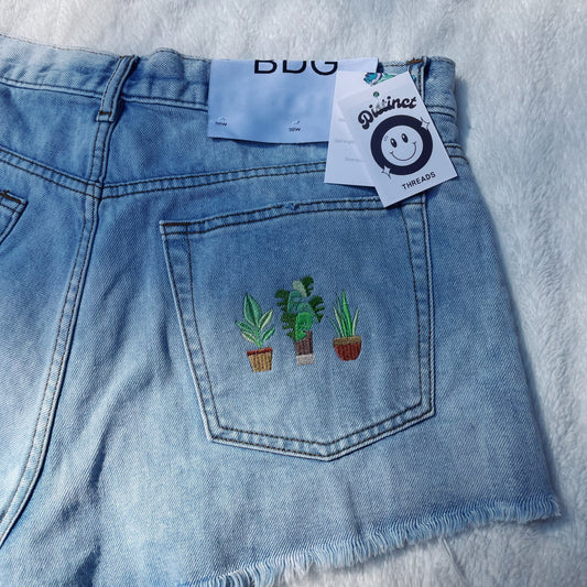 Potted Plants Urban Outfitters BDG Embroidered Jean Shorts - Size 8/10