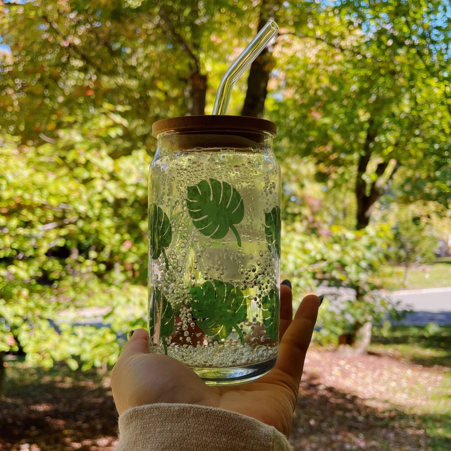 Monstera Leaves Color Changing Glass Cup